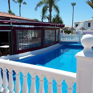 https://villa-ola-golf-del-sur.adeje-hotels.com